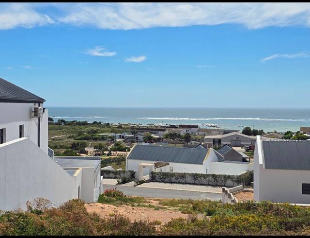 LAND FOR SALE IN DA GAMA BAY